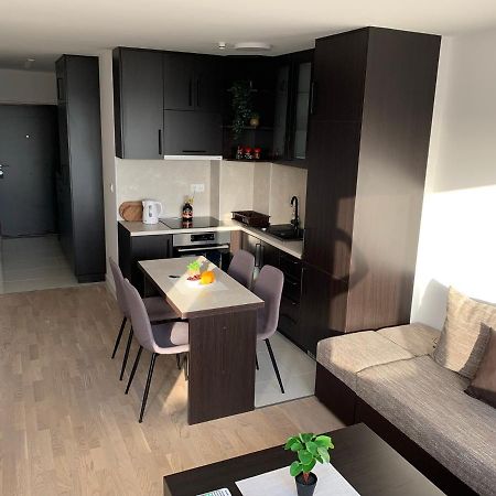 Apartman Jasmin - Blizu Panonskih Jezera I Centra Grada Tuzla Exterior photo