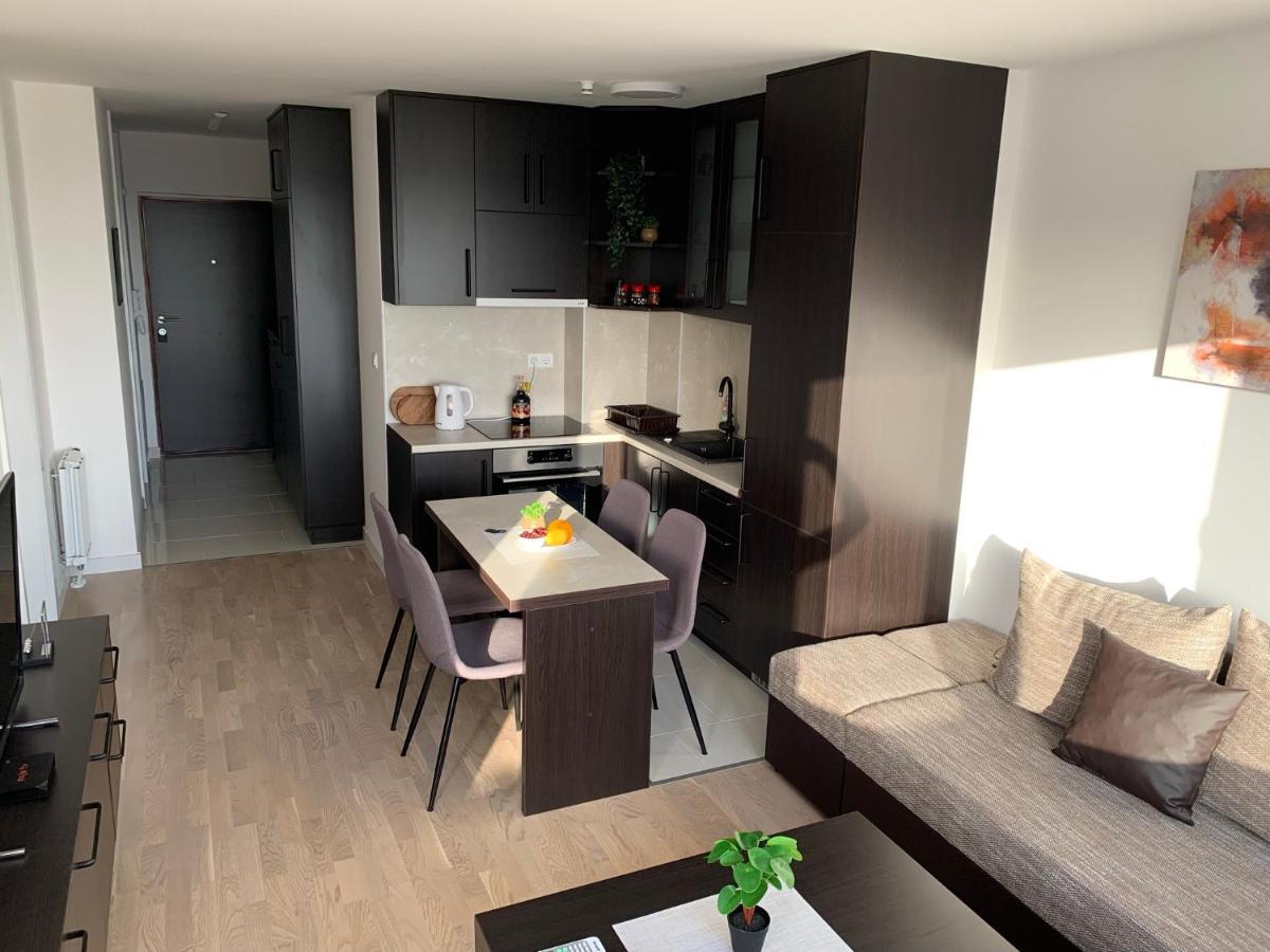 Apartman Jasmin - Blizu Panonskih Jezera I Centra Grada Tuzla Exterior photo